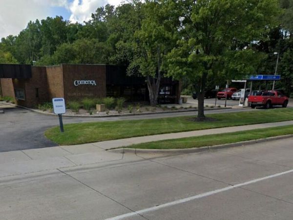 5135 Kalamazoo Avenue SE, Grand Rapids, MI 49508