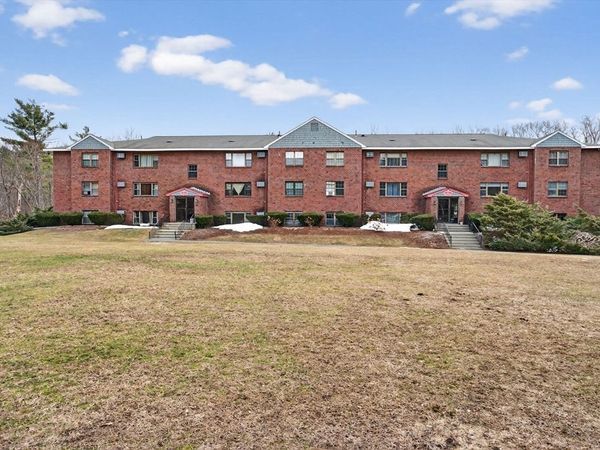 49 Spencer Rd, Unit 16H, Boxborough, MA 01719