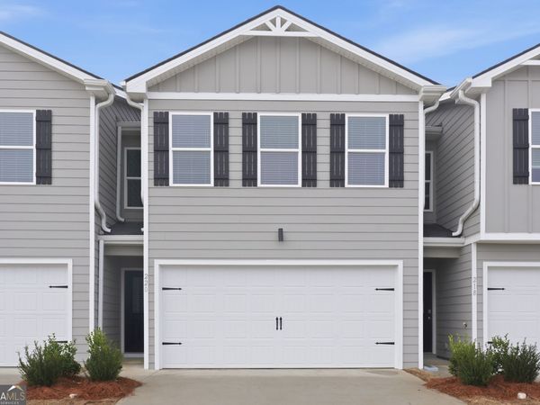 220 Norchester Avenue, Hogansville, GA 30230