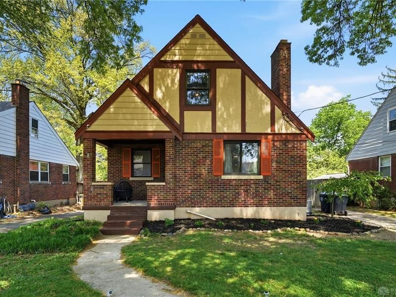 5642 Surrey Avenue, Green Township, OH 45248 Photo 2