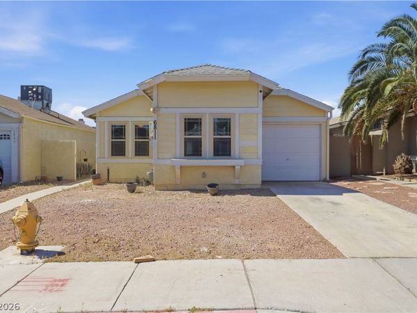 6811 Mangrum Circle, Las Vegas, NV 89103