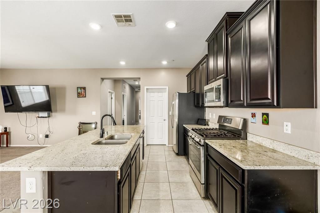2715 Amazing Meadows Avenue, Unit 2181, North Las Vegas, NV 89031 Main Photo