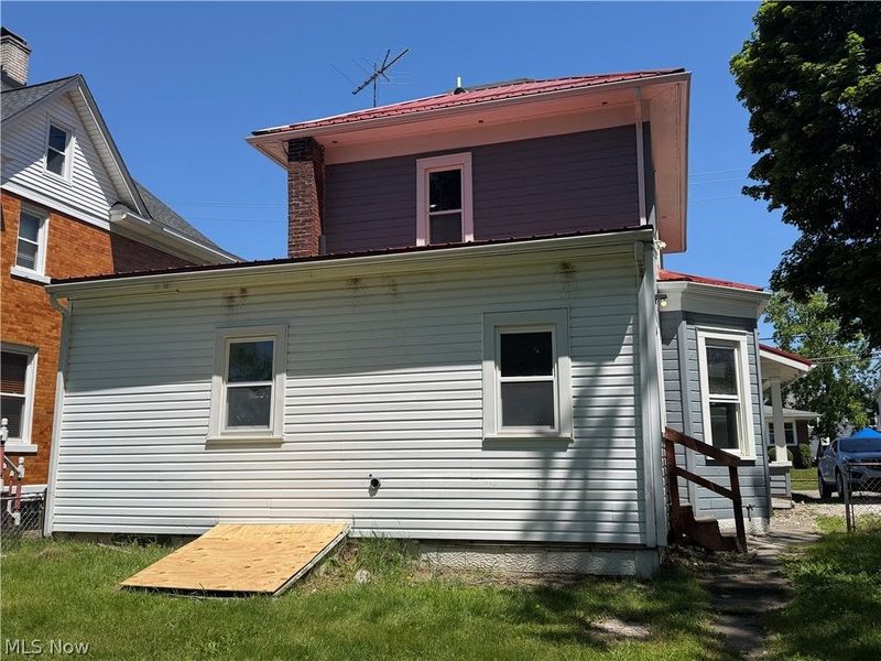 506 E Gorgas Street , Louisville, OH 44643 Photo 4