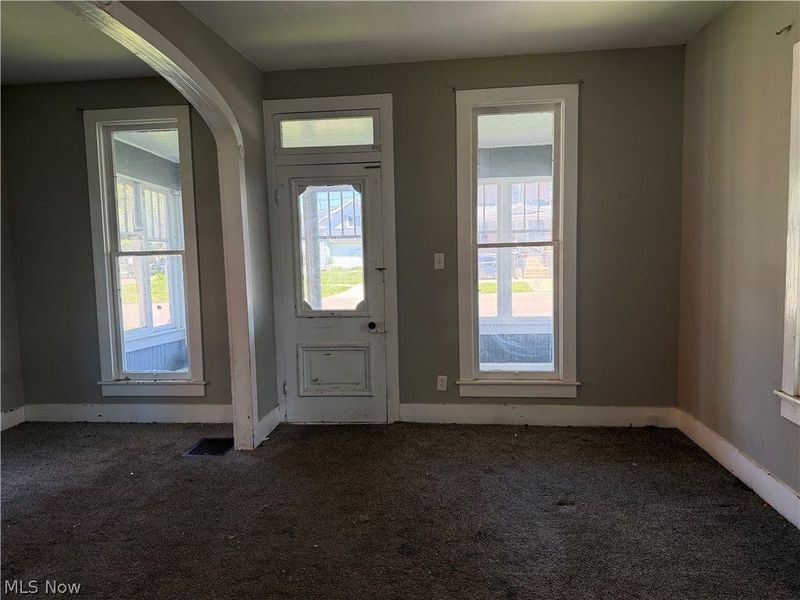 506 E Gorgas Street , Louisville, OH 44643 Photo 8