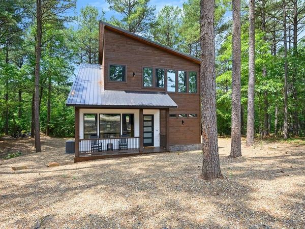 160 Bombardier Lane, Broken Bow, OK 74728