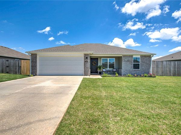 2816 Gorman Street , Pea Ridge, AR 72751