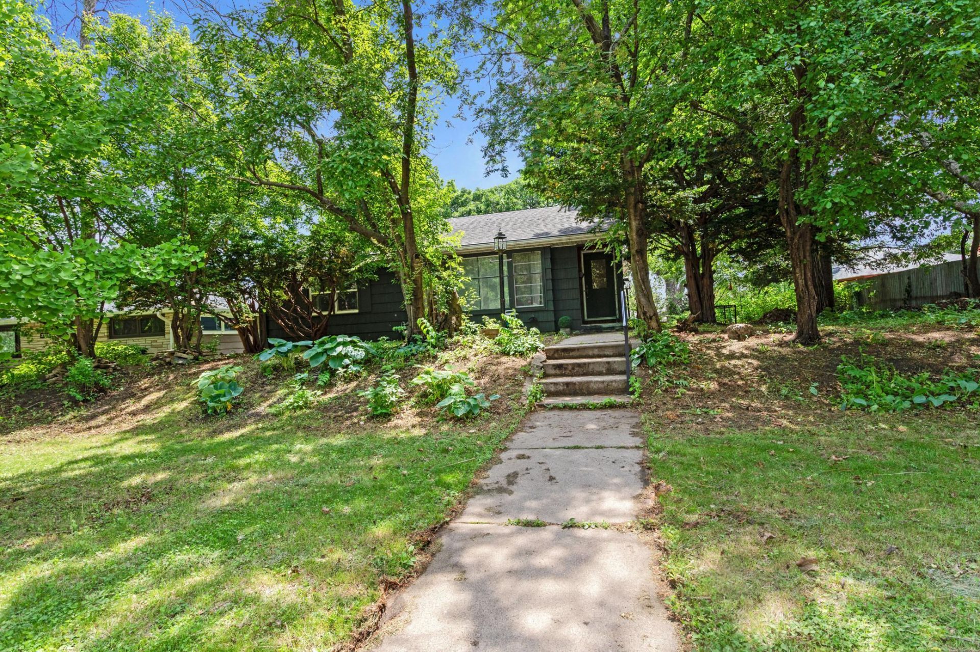 3707 42nd Avenue N, Robbinsdale, MN 55422