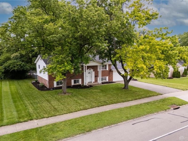 4406 Wilmington Pike, Kettering, OH 45440 Photo 2