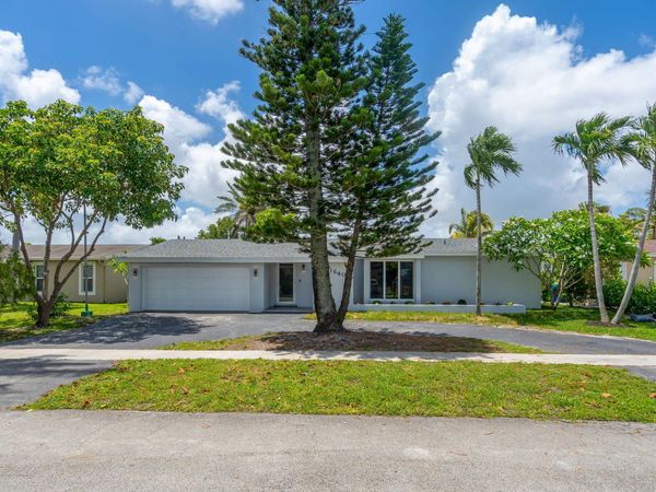 11640 NW 30th Place, Sunrise, FL 33323