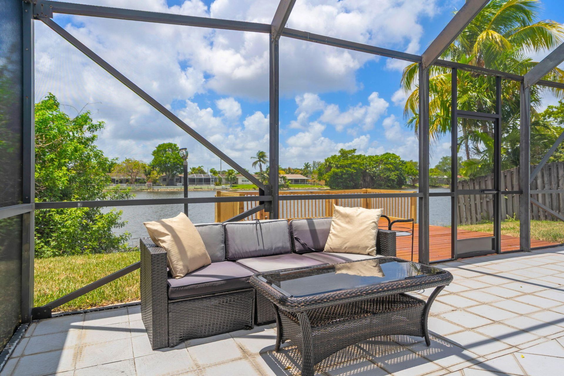 11640 NW 30th Place, Sunrise, FL 33323 Photo