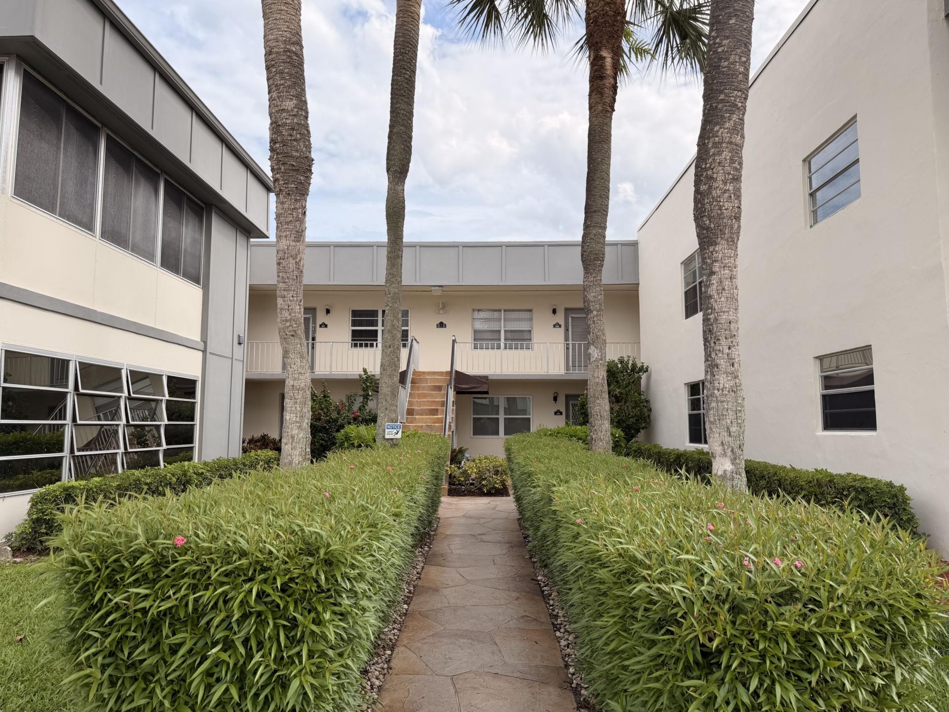 569 Normandy L, Delray Beach, FL 33484 Photo