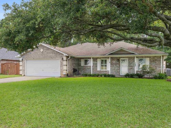2478 Houston Cir, Gulf Breeze, FL 32563