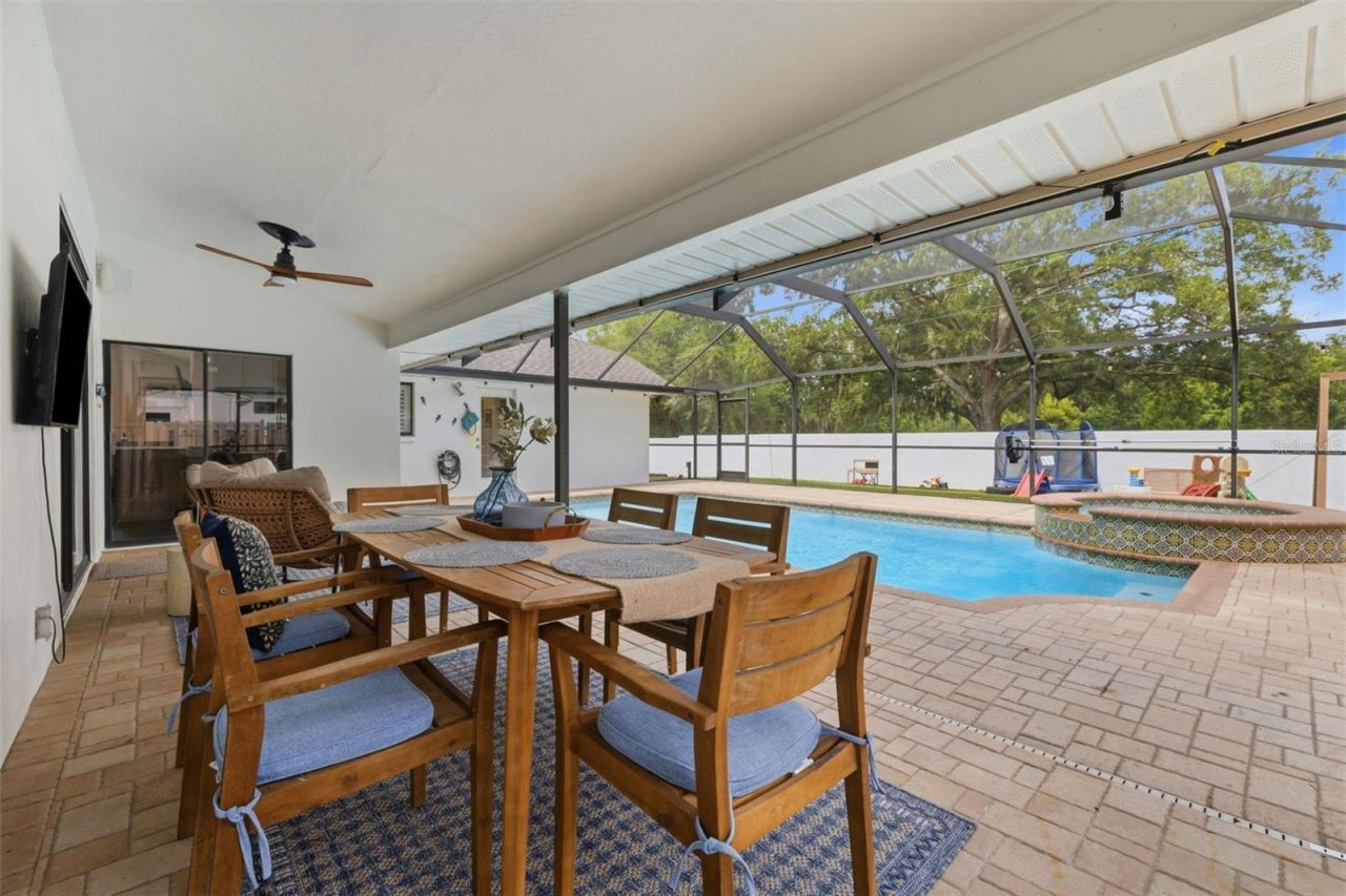 1521 Waterwood Drive, Lutz, FL 33559 Photo