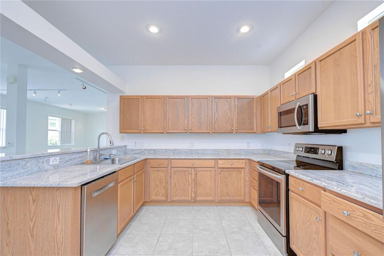8049 Sanguinelli Road, Land O Lakes, FL 34637 Photo