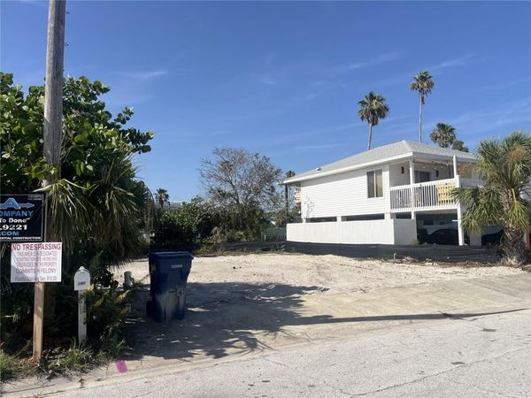 180 E MADEIRA AVENUE , MADEIRA BEACH, FL 33708