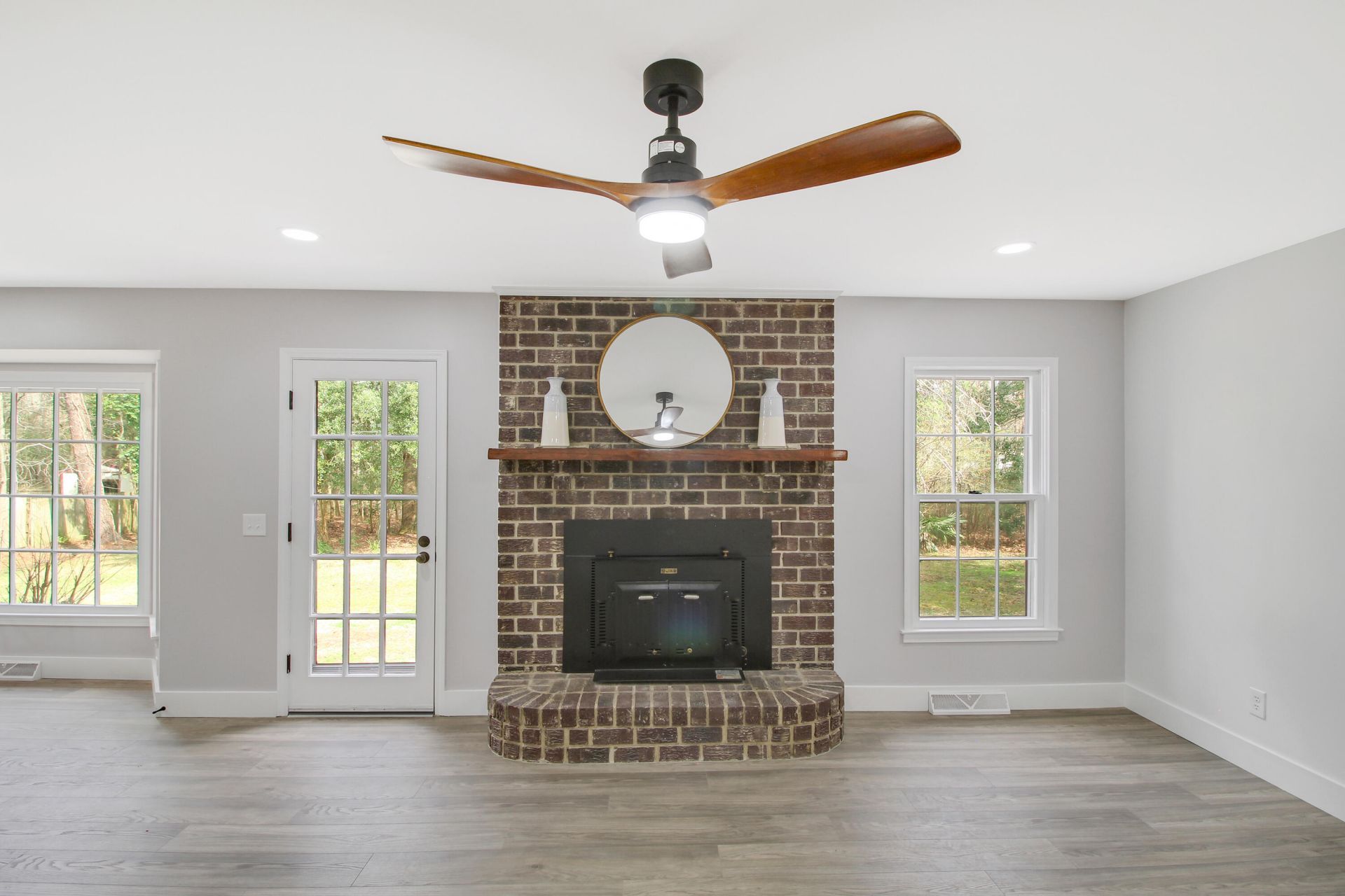 305 Mayfield Street Photo 13