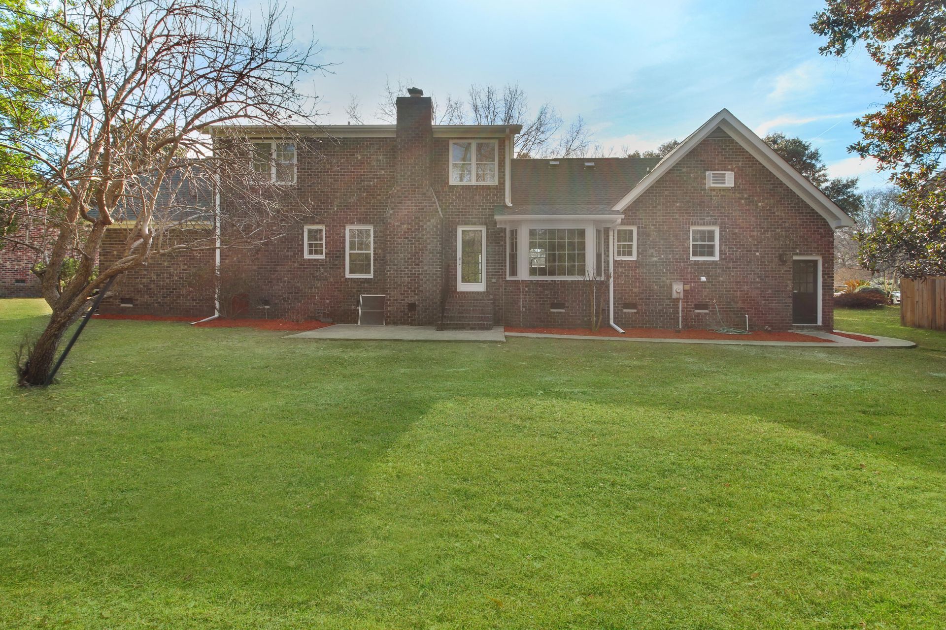305 Mayfield Street Photo 34