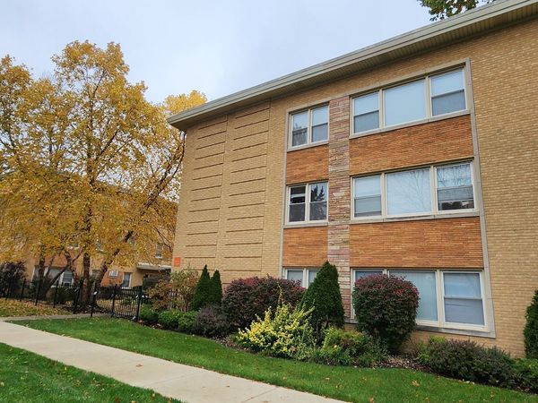 1955 Euclid Avenue , Unit 208, Berwyn, IL 60402