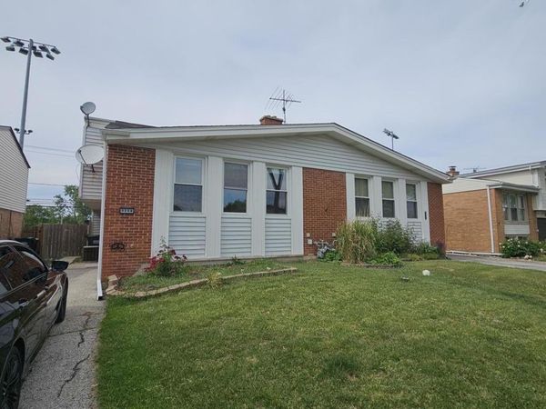 9268 Barberry Lane , Des Plaines, IL 60016