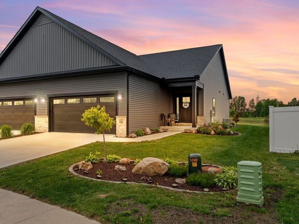 1 Prairie Trail, Monticello, IL 61856