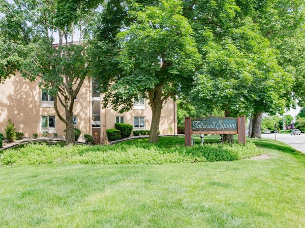 2420 W Talcott Road , Unit 211, Park Ridge, IL 60068