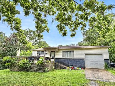 1306 Stickross Mountain Road , Tahlequah, OK 74464