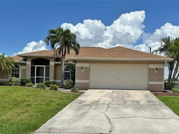 3025 SW 4th PL, CAPE CORAL, FL 33914