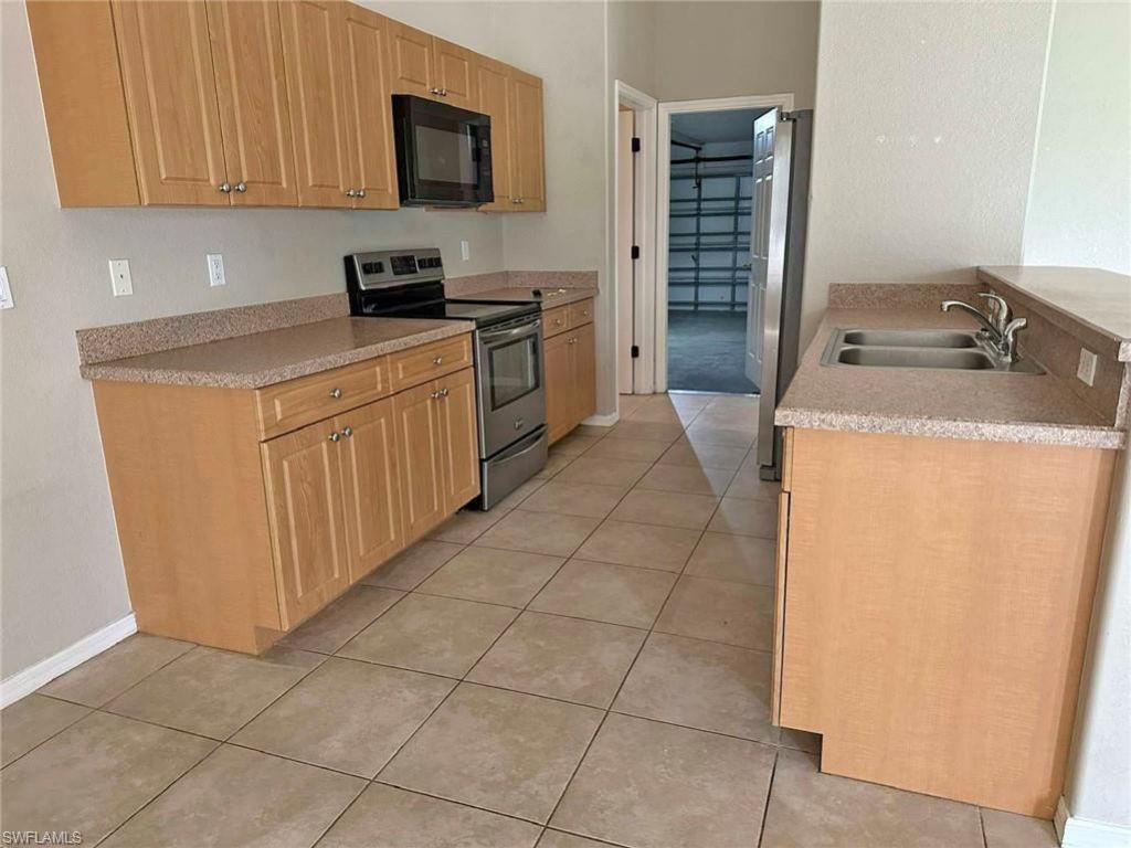 3025 SW 4th Pl , Cape Coral, FL 33914 Photo