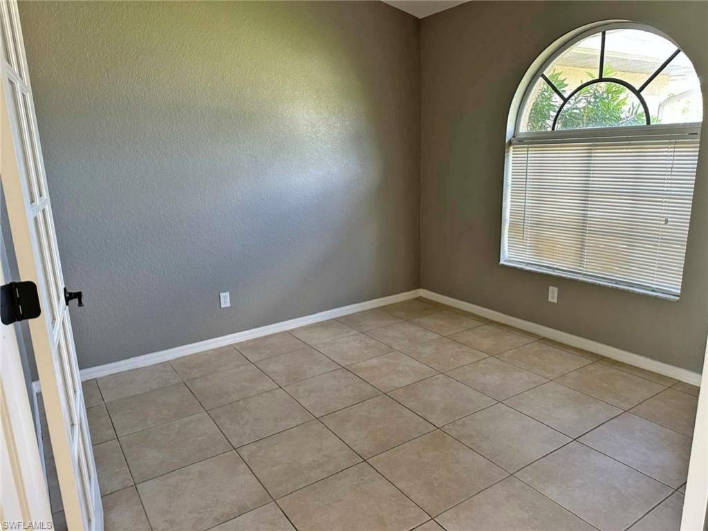 3025 SW 4th Pl , Cape Coral, FL 33914 Photo