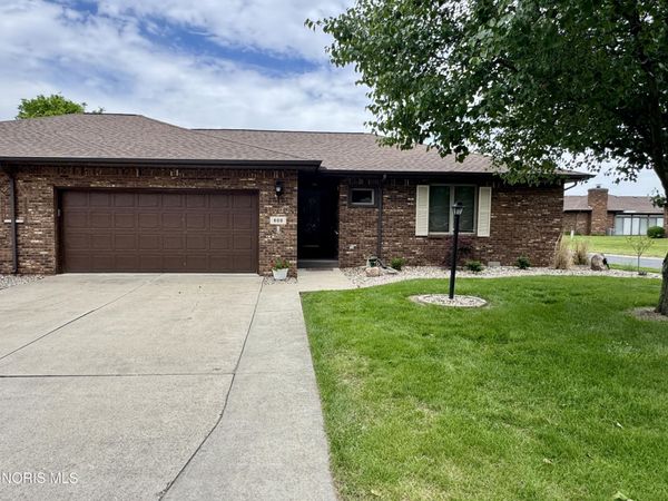 600 Wood Cree Court, Defiance, OH 43512