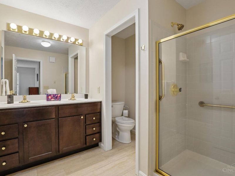 216 Breezy Vista, Reading, OH 45215 Photo 22