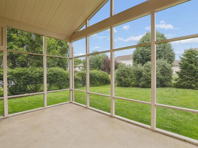 216 Breezy Vista, Reading, OH 45215 Photo 32