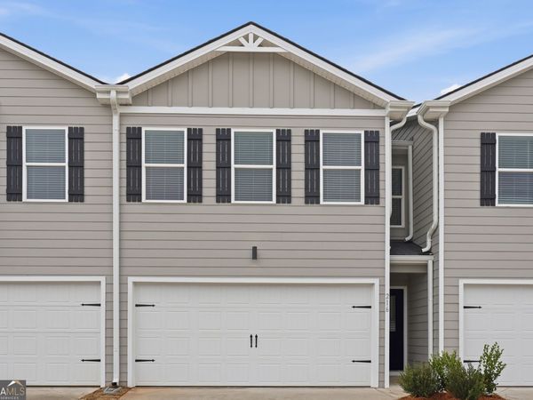 216 Norchester Avenue, Hogansville, GA 30230