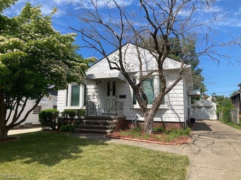 6602 Brownfield Drive , Parma, OH 44129 Photo 1