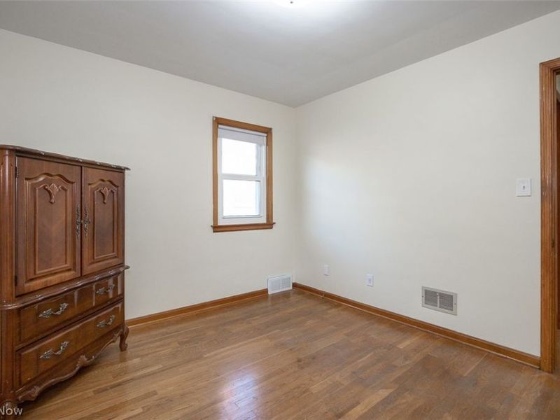 6602 Brownfield Drive, Parma, OH 44129 Photo 16