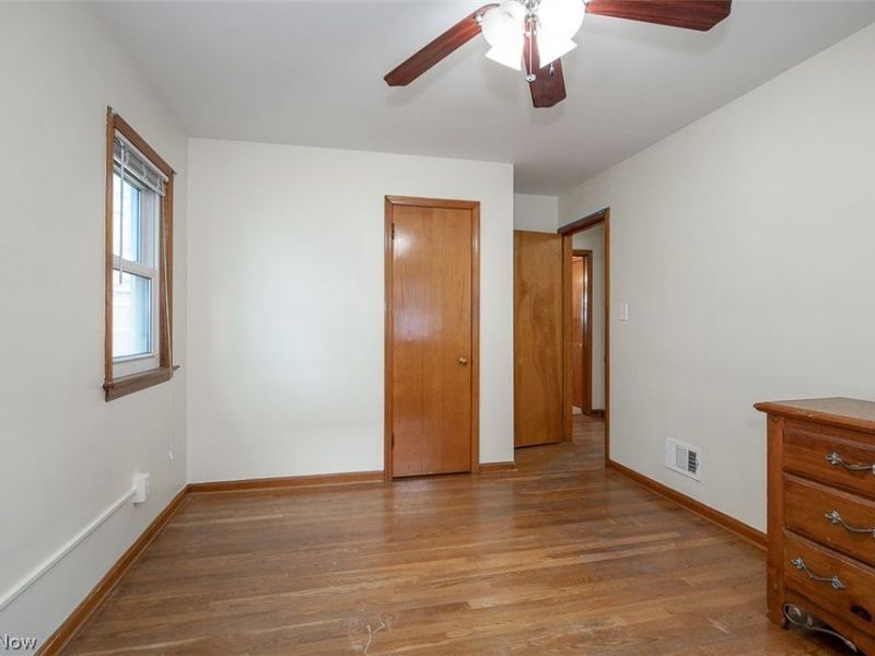 6602 Brownfield Drive, Parma, OH 44129 Photo 19