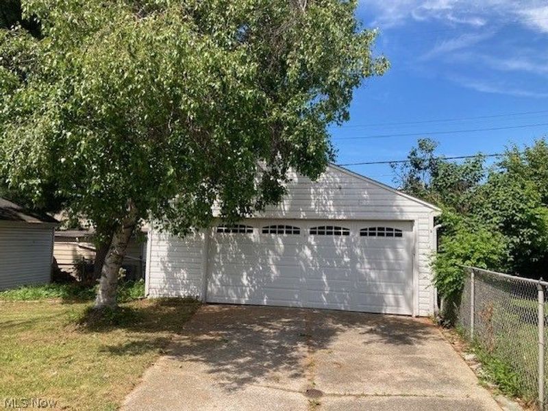 6602 Brownfield Drive , Parma, OH 44129 Photo 19