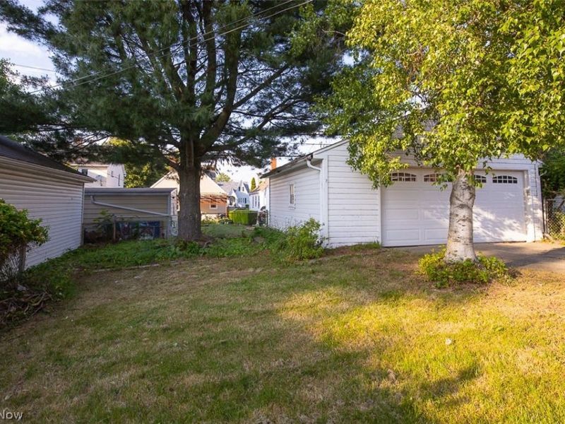 6602 Brownfield Drive, Parma, OH 44129 Photo 30