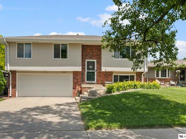 7210 Eagle Drive, Lincoln, NE 68507