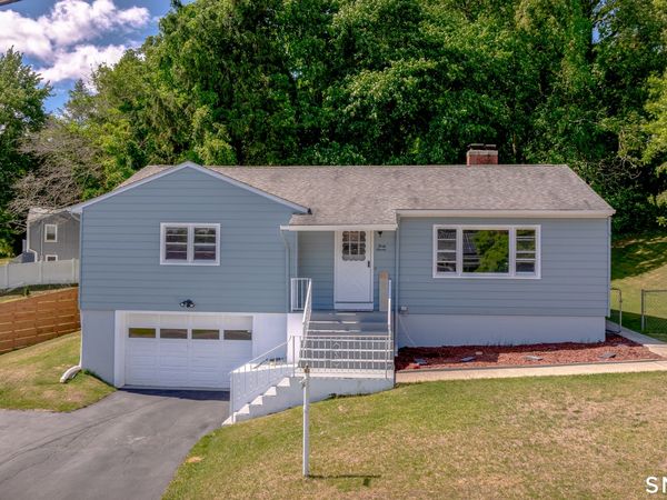 47 Juniper Ridge , Waterbury, CT 06708
