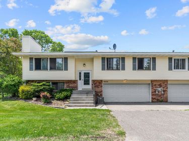 4222 Bridgewood Terrace, Vadnais Heights, MN 55127