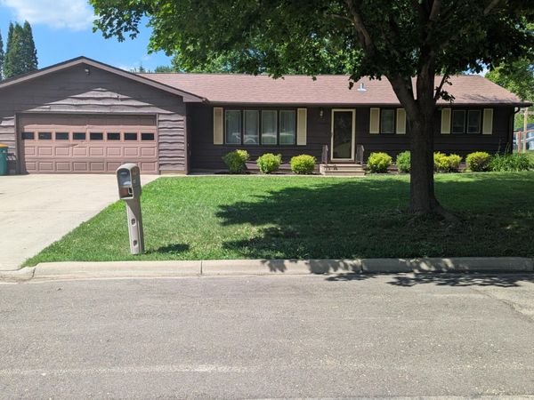 1005 Skylark Lane , Albert Lea, MN 56007