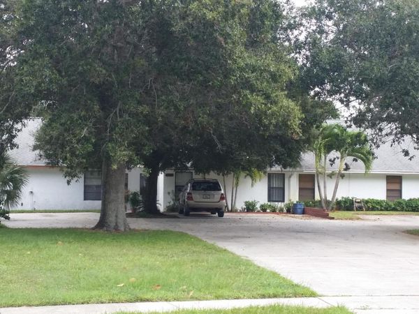 12738 Peconic Court, Wellington, FL 33414