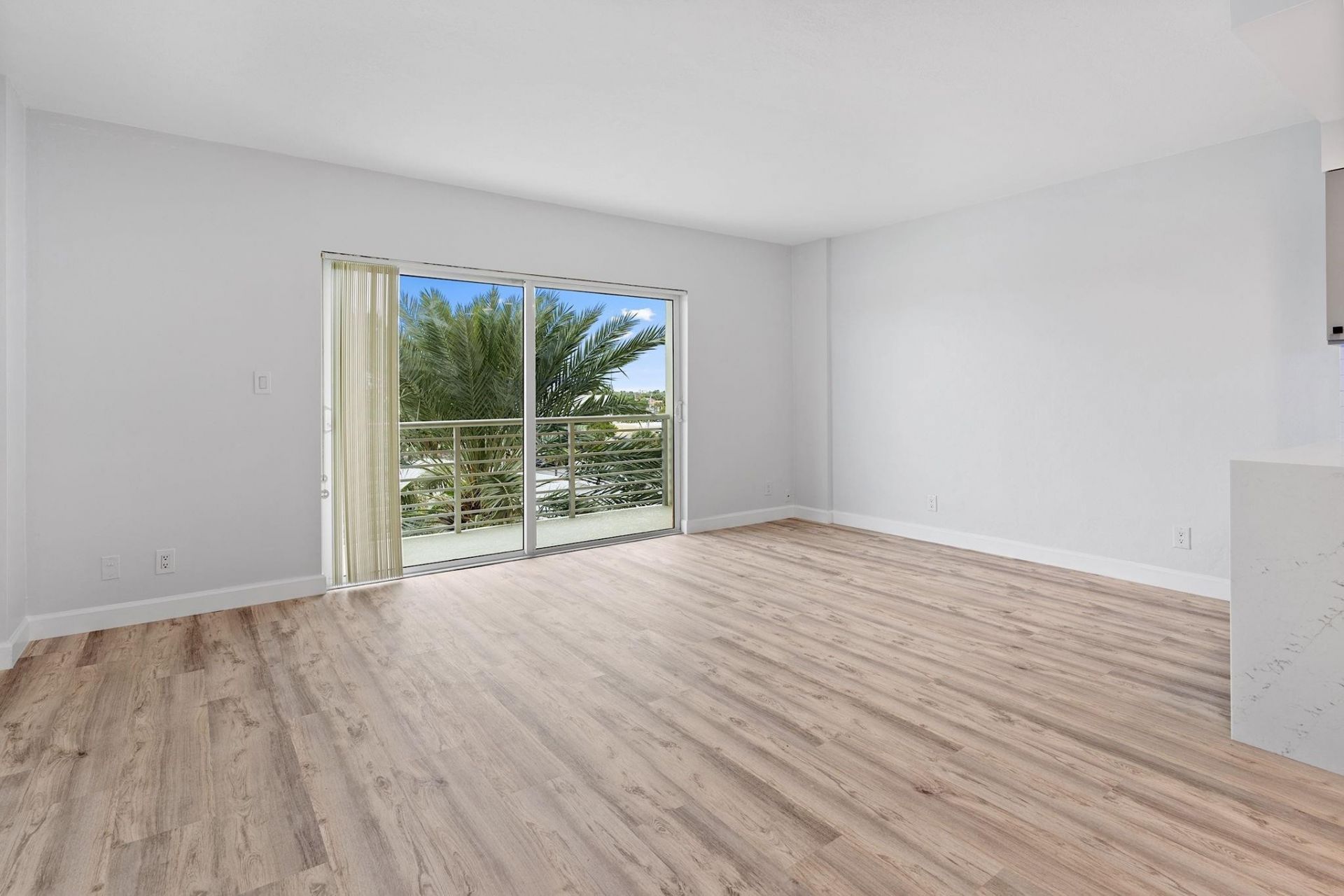 2900 NE 30th Street, Unit  5d, Fort Lauderdale, FL 33306 Photo