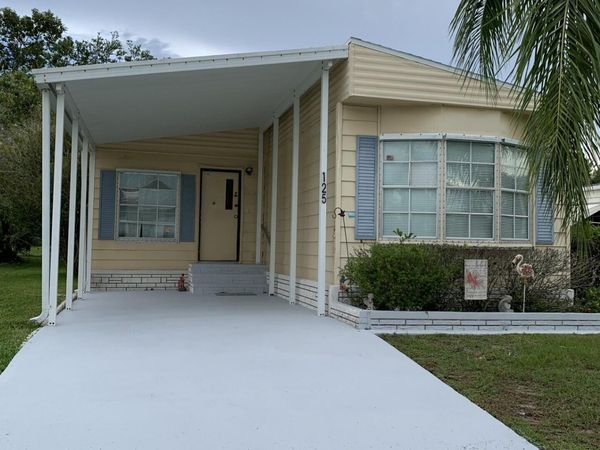 125 E Caribbean, Port St. Lucie, FL 34952