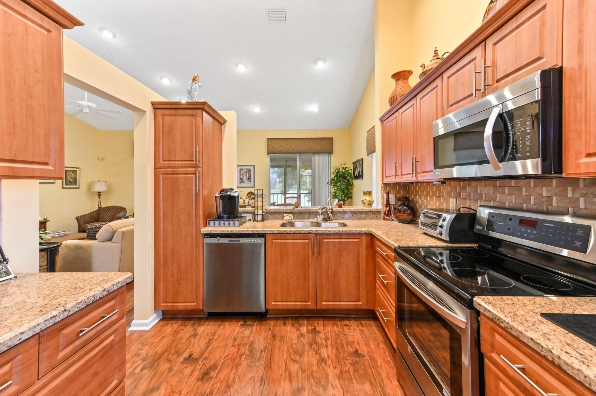 9553 Shadybrook Drive, Unit 202, Boynton Beach, FL 33437 Photo