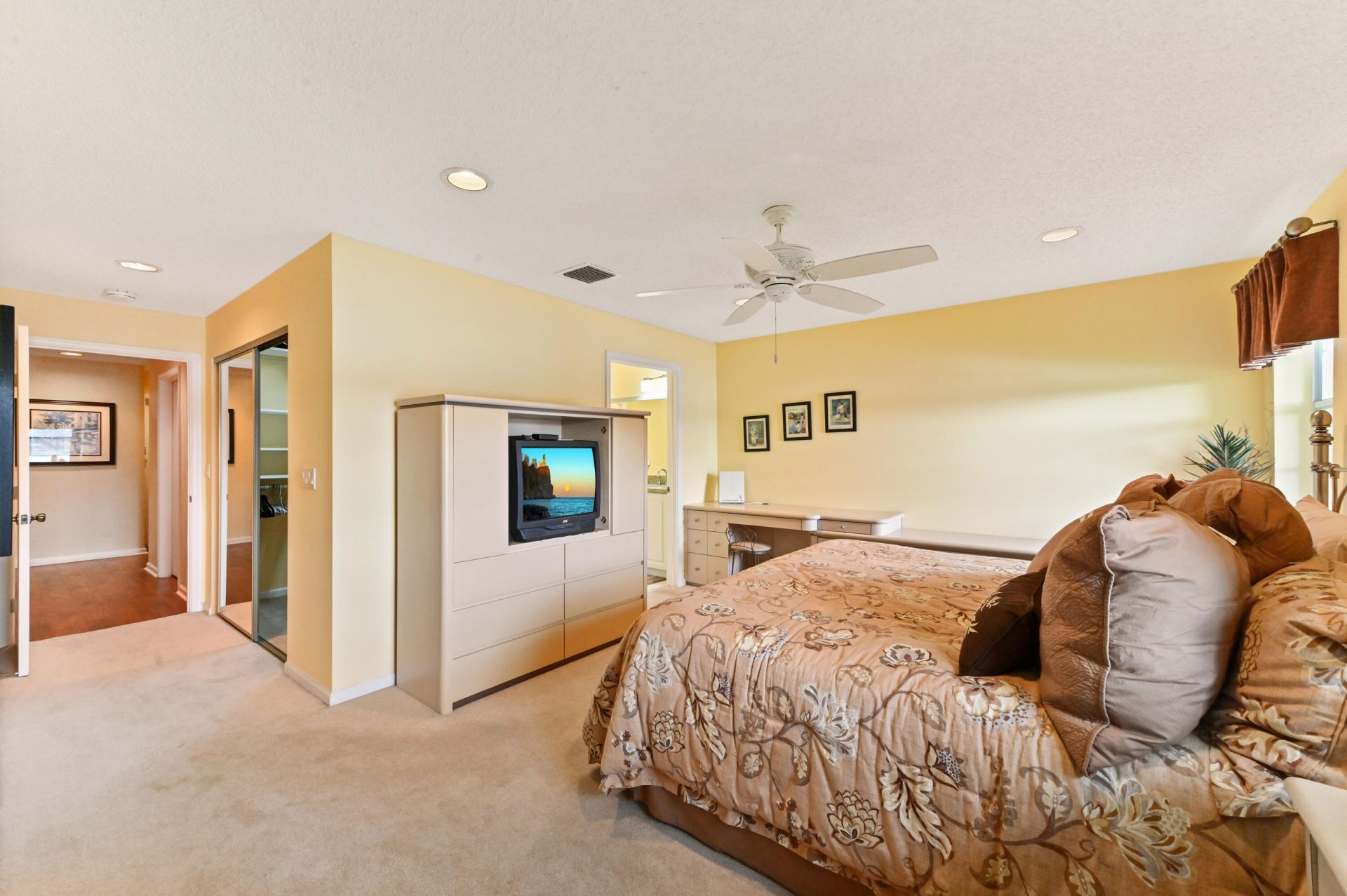 9553 Shadybrook Drive, Unit 202, Boynton Beach, FL 33437 Photo
