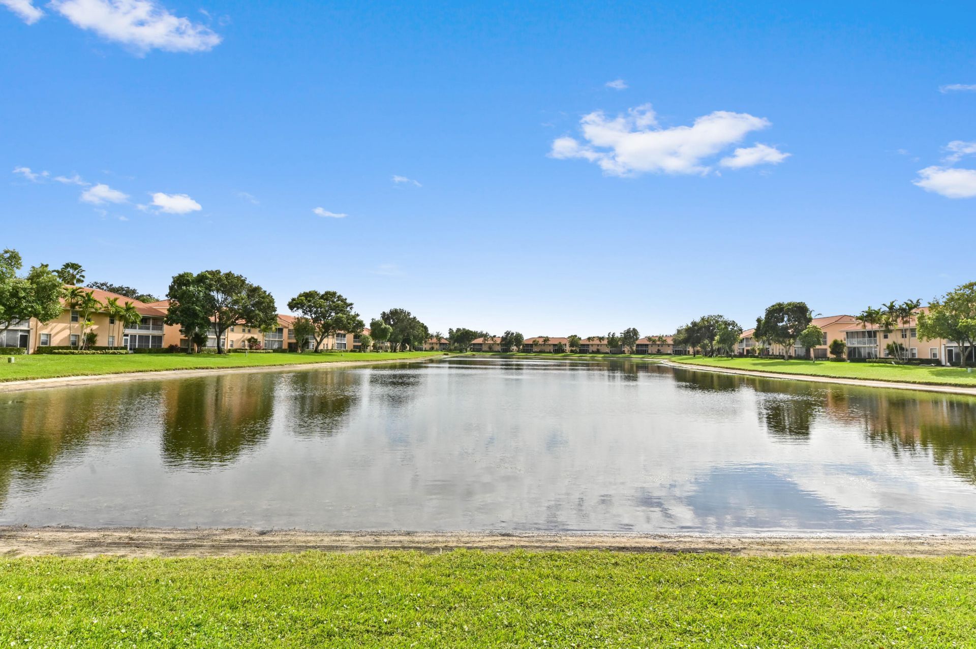 9553 Shadybrook Drive, Unit 202, Boynton Beach, FL 33437 Photo