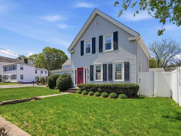 31 Walnut St., Dedham, MA 02026