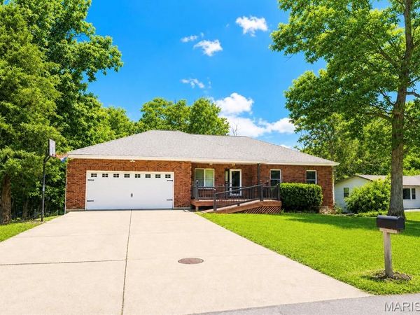 10557 Fairway Drive , Foristell, MO 63348